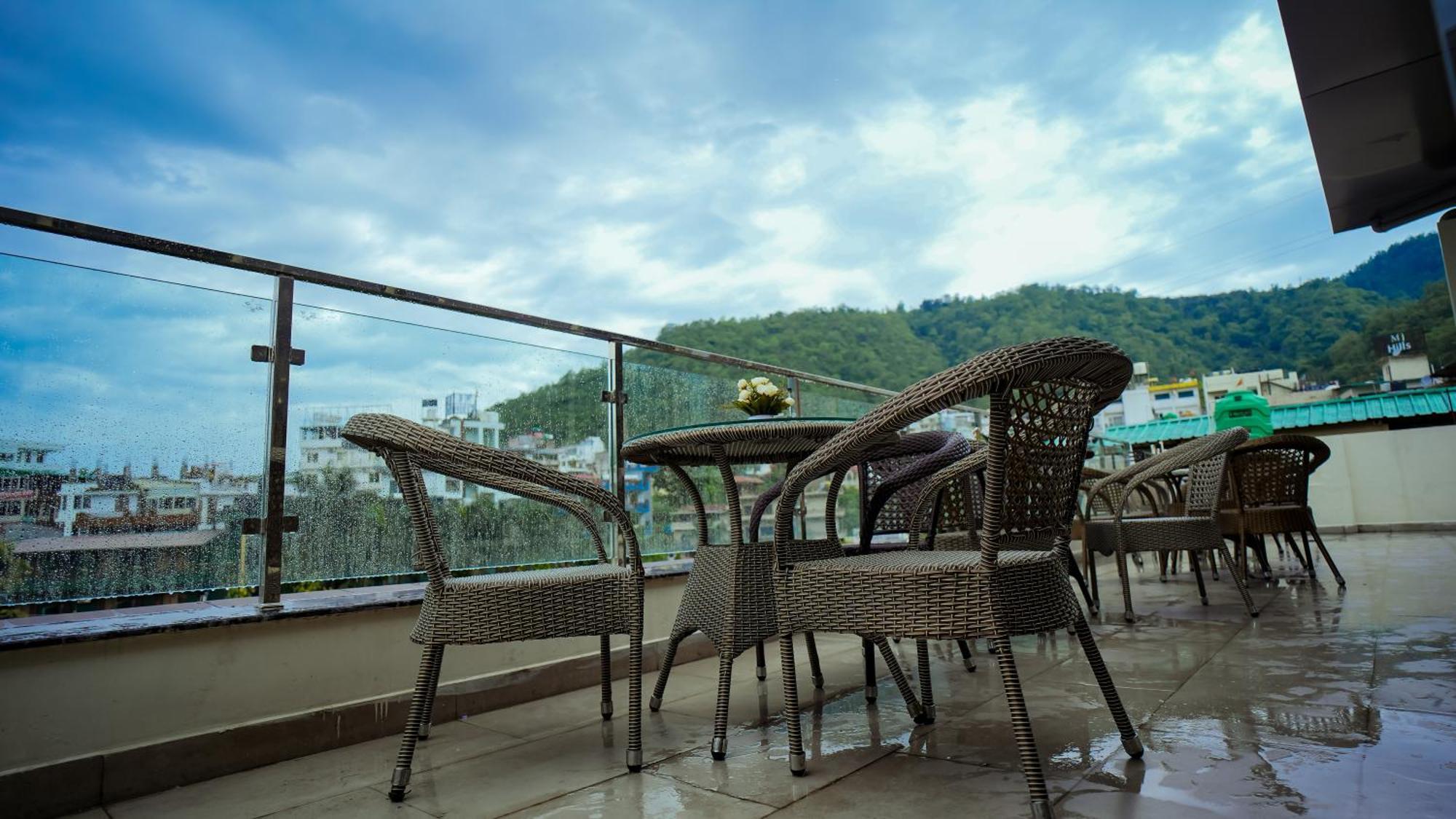Hotel Lords Valley רישיקש מראה חיצוני תמונה