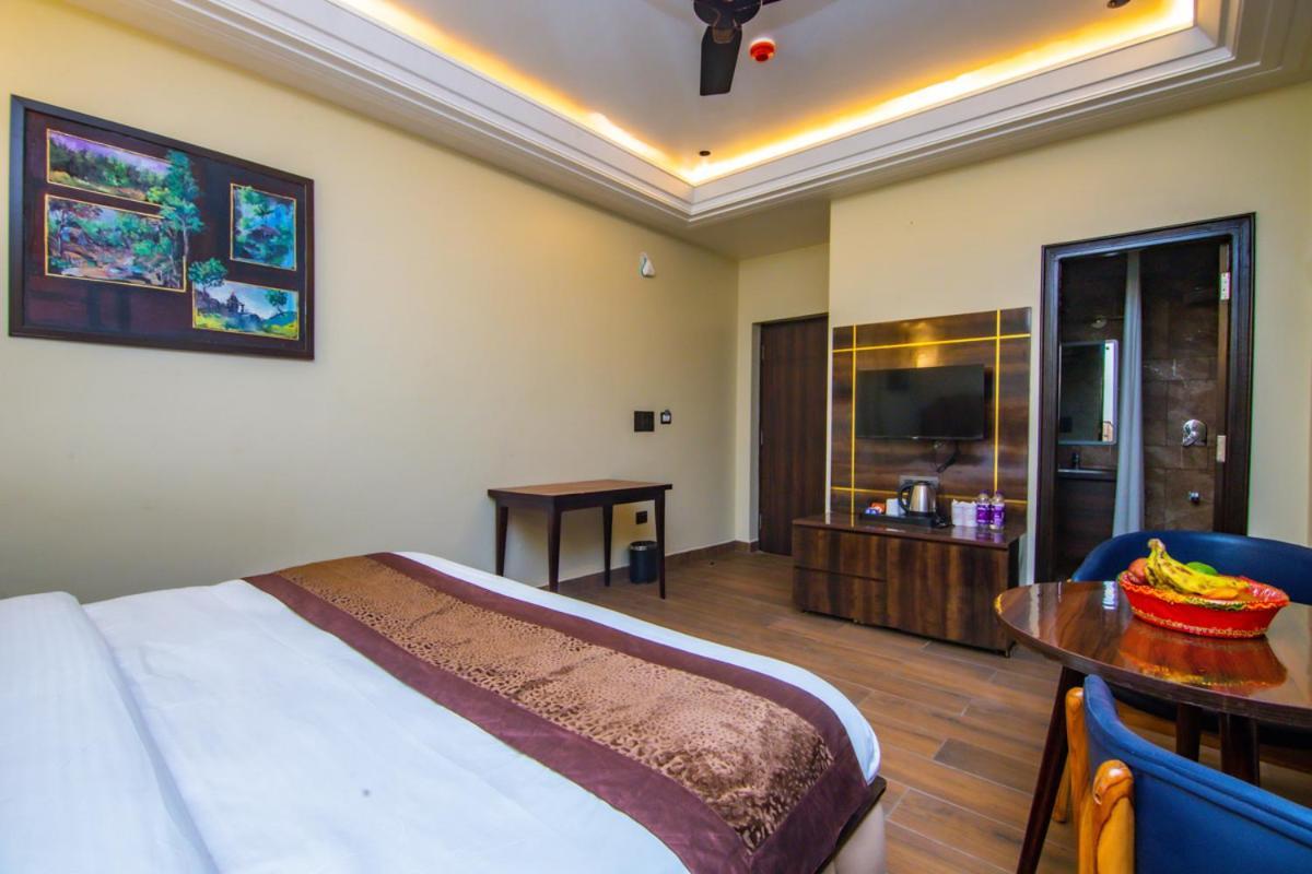 Hotel Lords Valley רישיקש מראה חיצוני תמונה