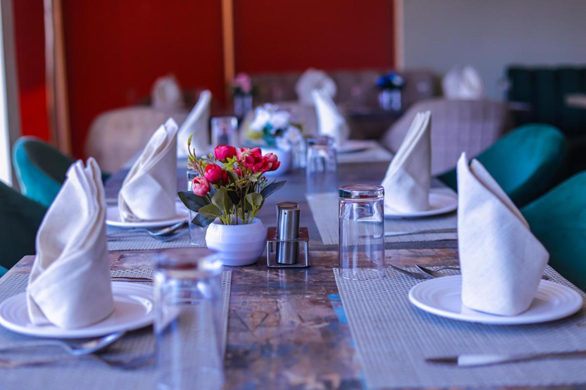 Hotel Lords Valley רישיקש מראה חיצוני תמונה