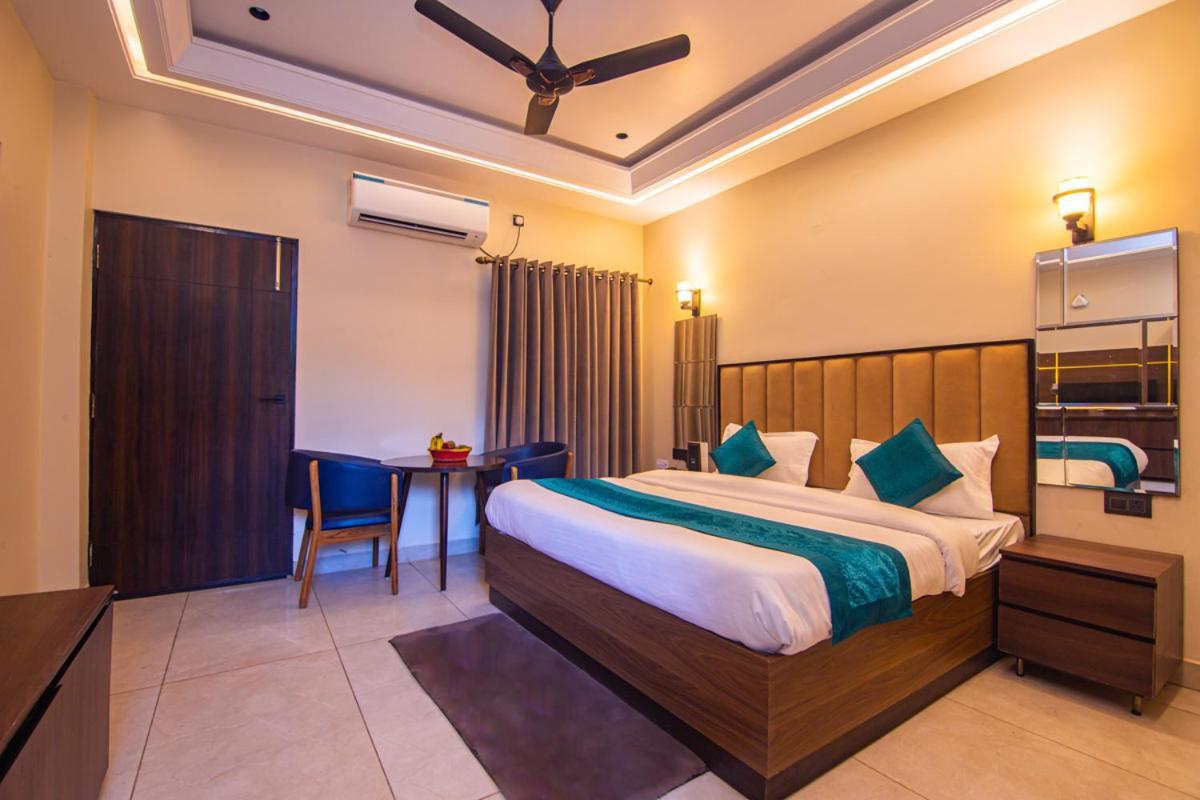 Hotel Lords Valley רישיקש מראה חיצוני תמונה